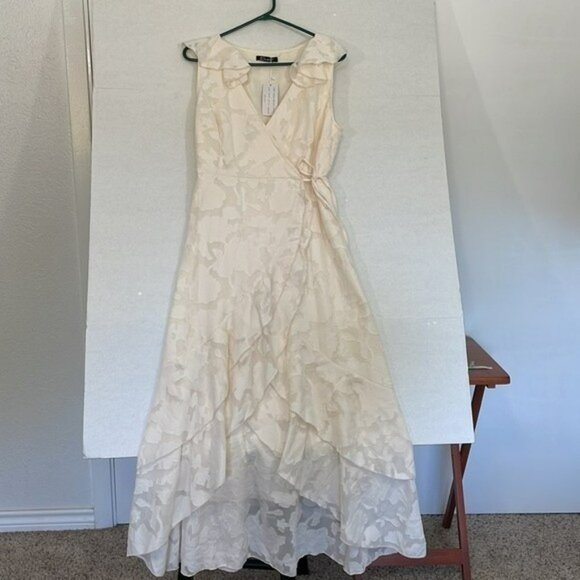 Simplee Wrap Dress NWT Ruffle Tulip Hem, Sleeveless, Cream, Large - Picture 3 of 12